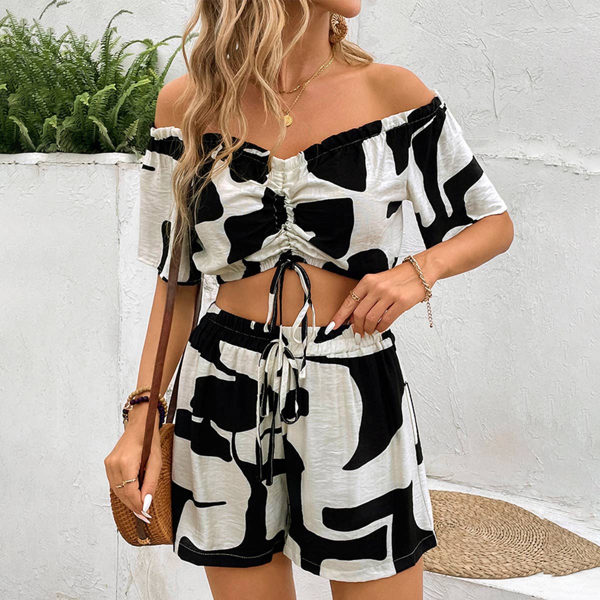 SHORT STRAPLESS SHORTS SET TWO-PIECE