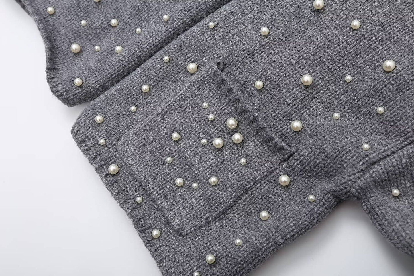 FASHION CASUAL NICHE DESIGN SENSE PEARL KNIT COAT