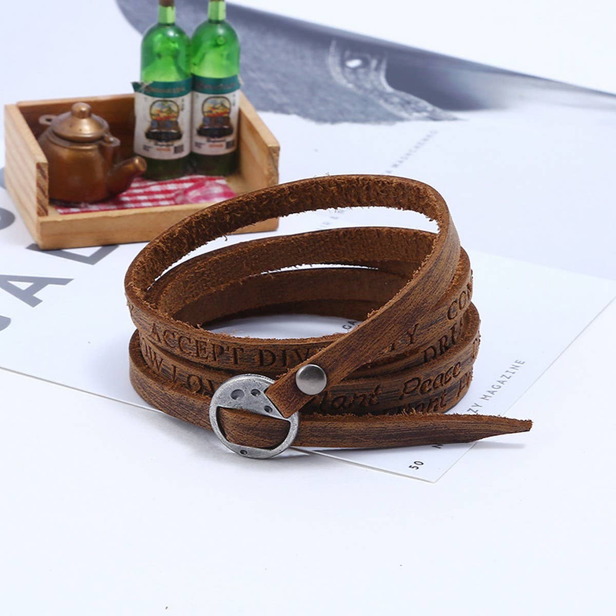 NEW FIVE-CIRCLE EMBOSSED LEATHER BRACELET