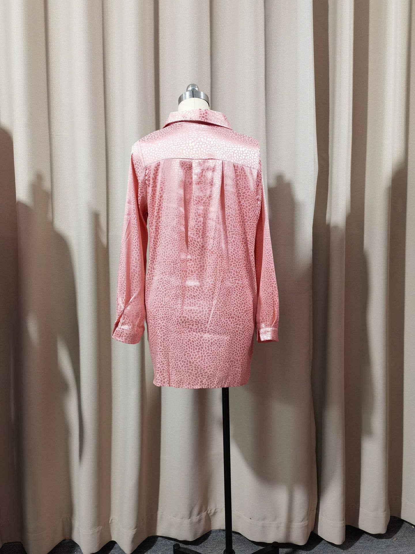 Elegant satin gravel pattern long-sleeved shirt