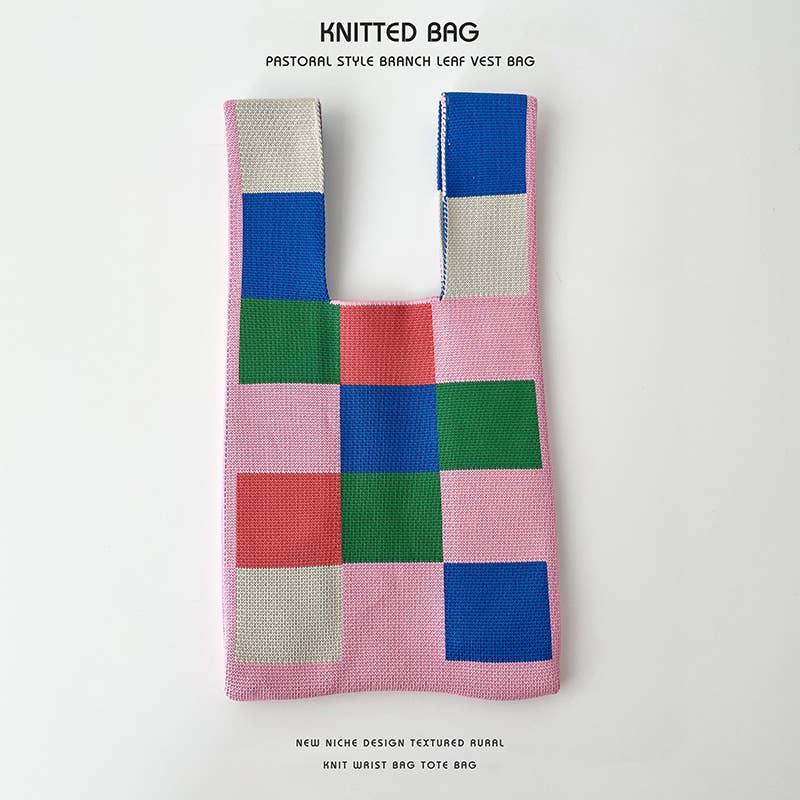 Heart-shaped color-blocked knitted handbag