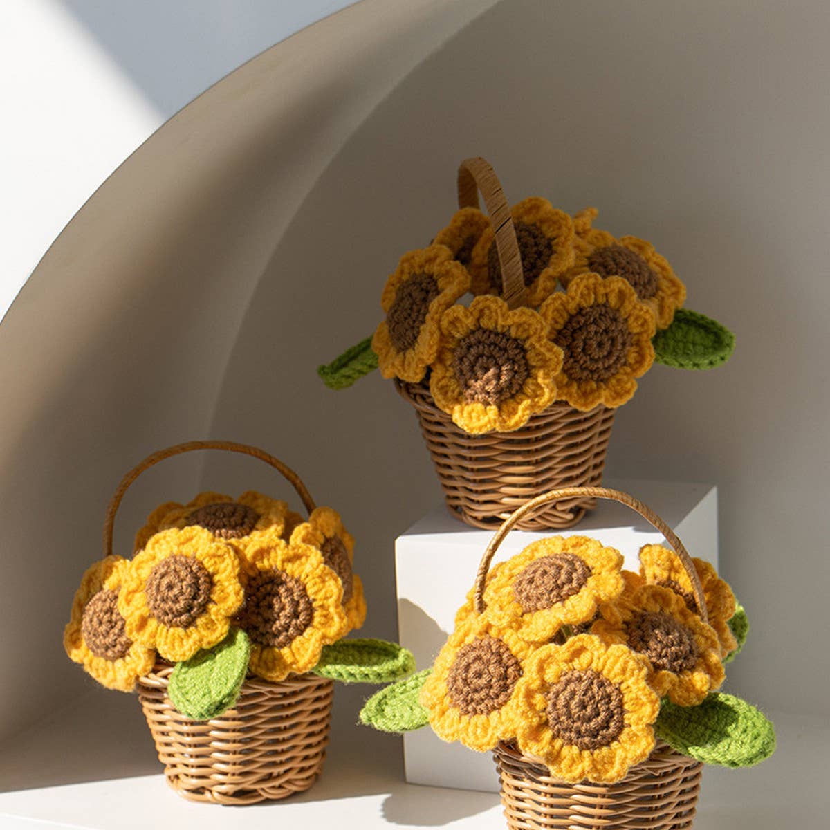 CWMM9269_HANDMADE SUNFLOWER MINI FLOWER BASKET ORNAMENTS
