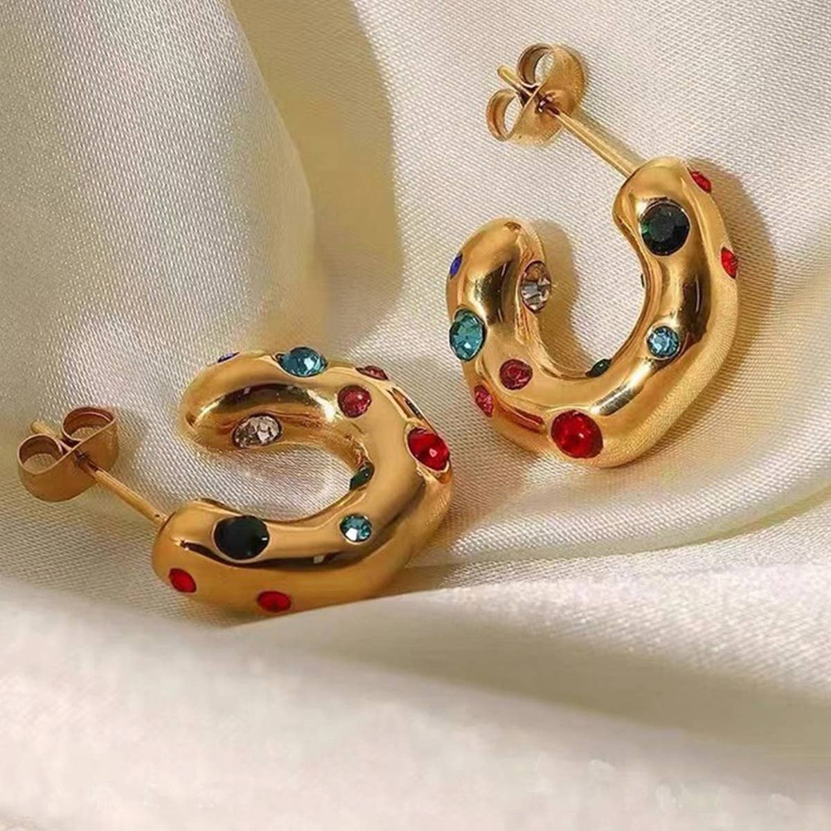 LIGHTWEIGHT COLORFUL GOLD HOOP EARRINGS