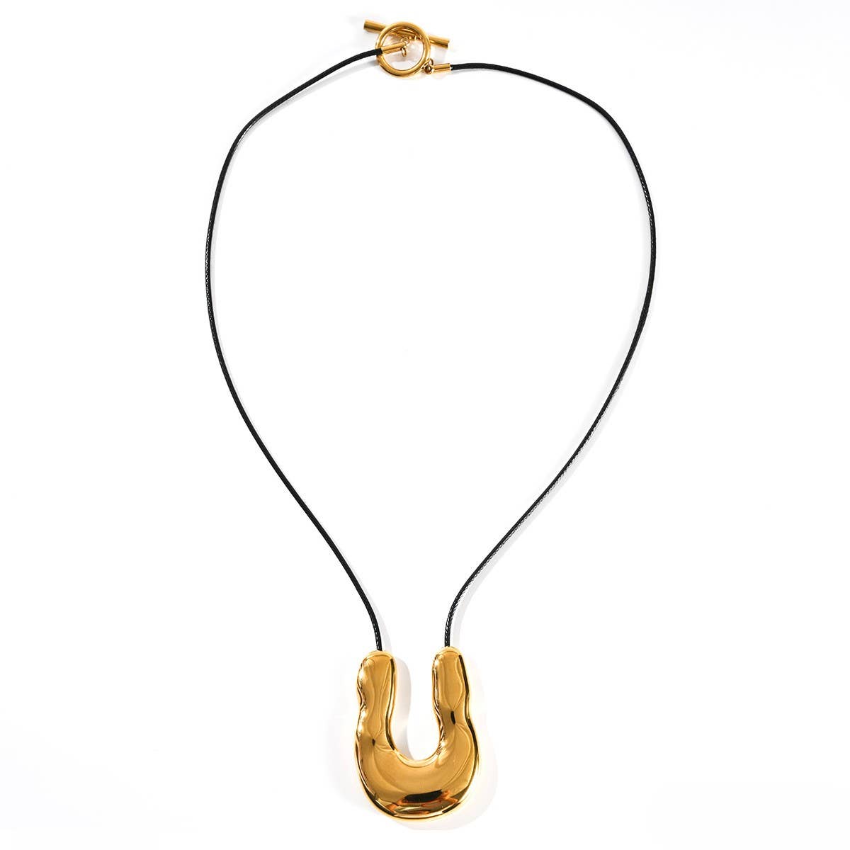 Irregular Horseshoe Pendant Leather Necklace