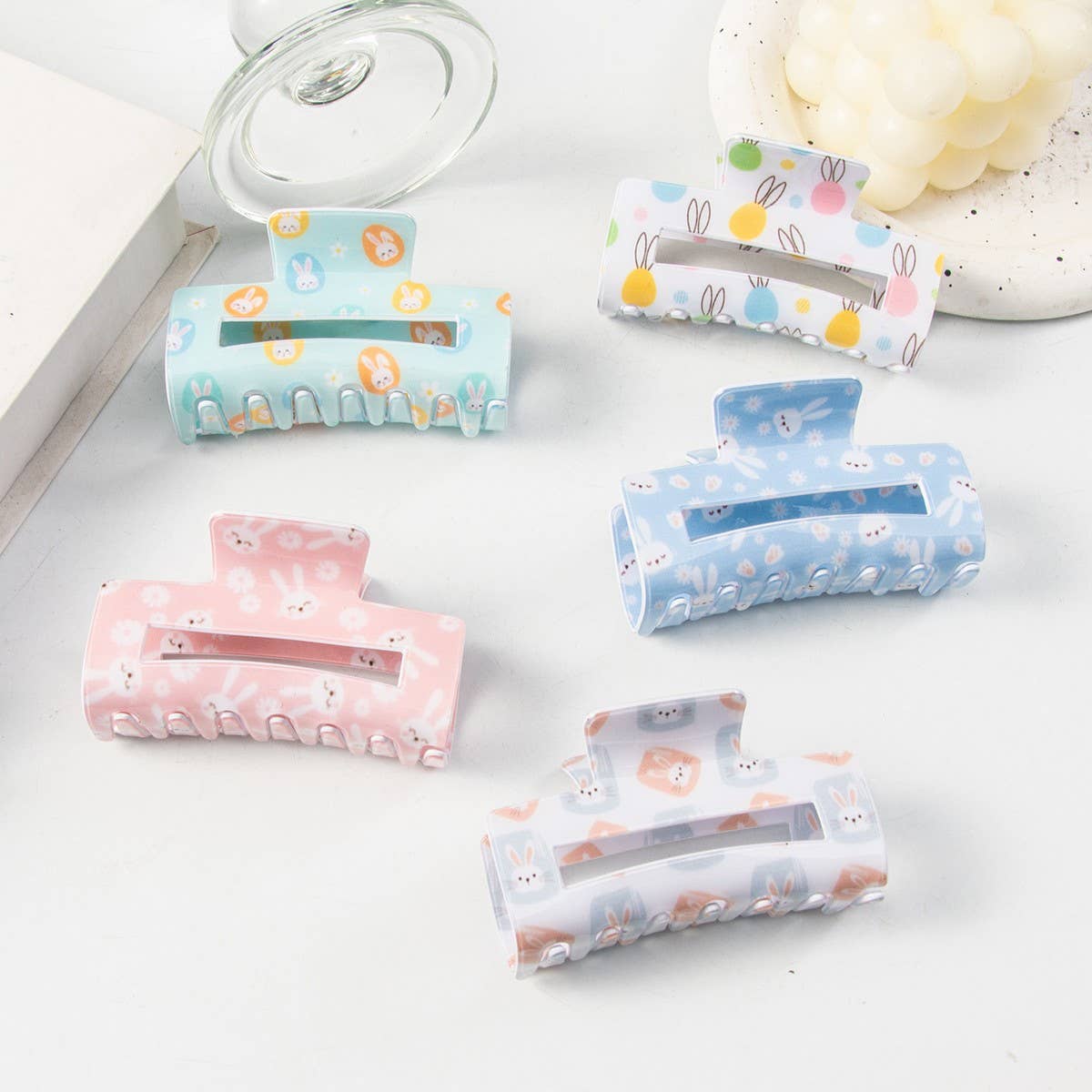 CWAHA1439_BUNNY HEAD PRINT RECTANGULAR LARGE HAIR CLAW CLIP