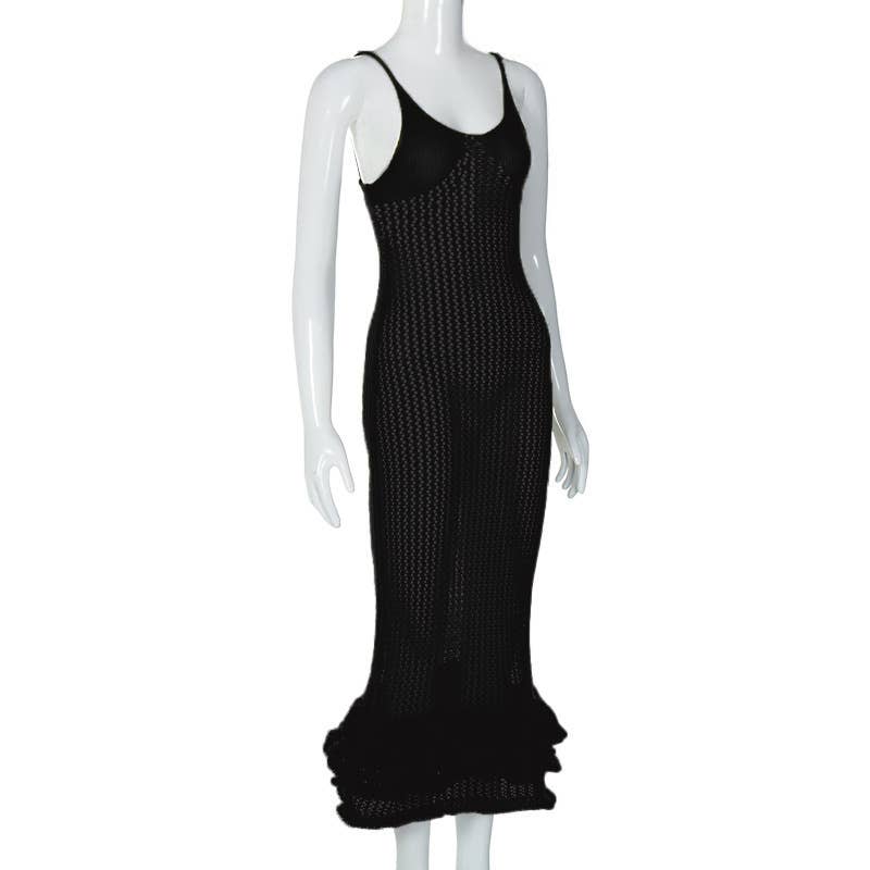SLIM-FIT KNITTED DRESS WITH BACKLESS WOODEN EARS