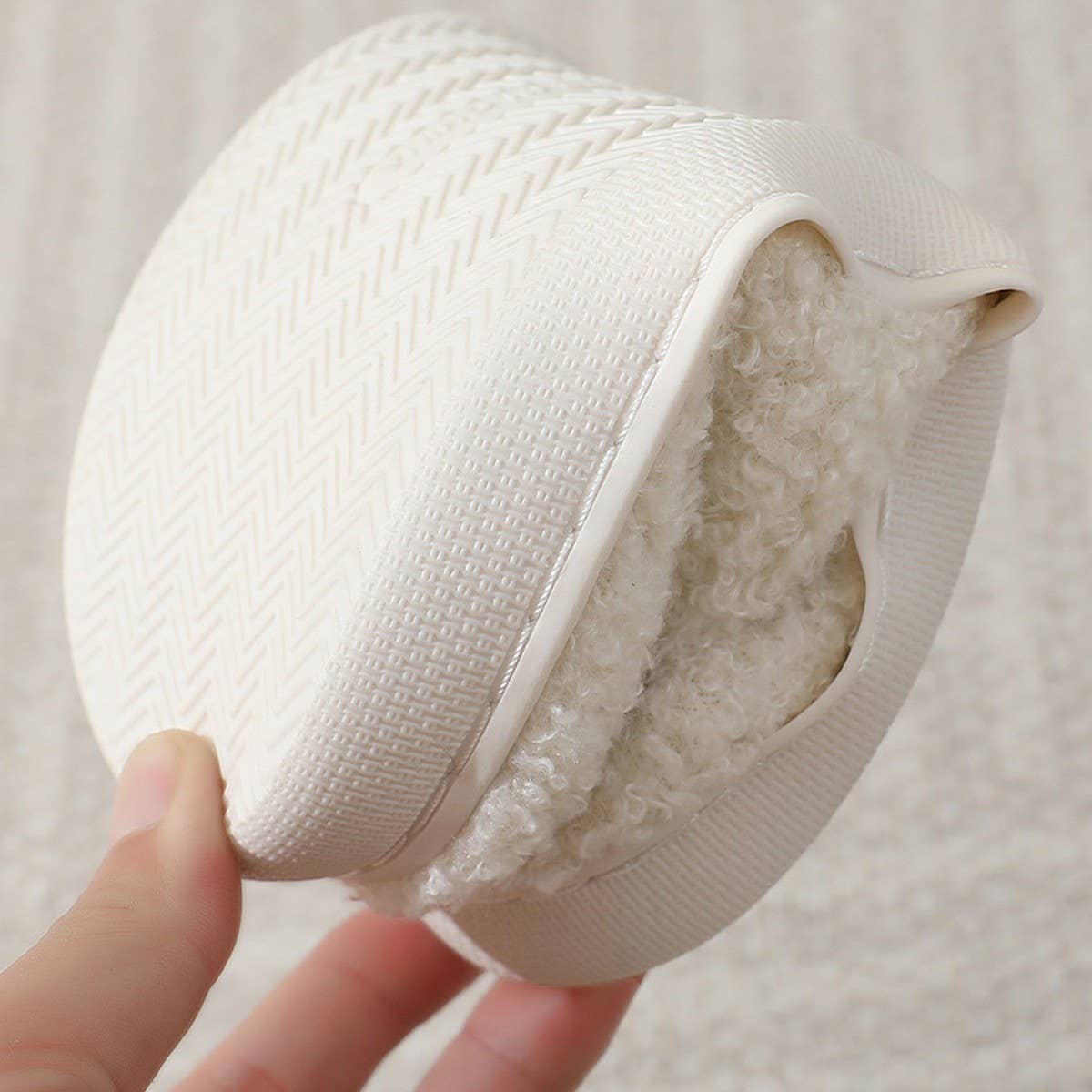 SMILING FACE SANTA CLAUS HOUSE CHRISTMAS SLIPPERS_CWSHS0260