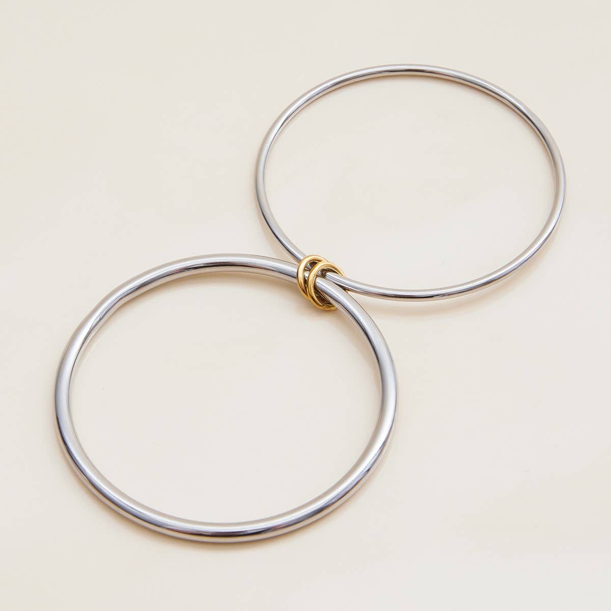 Classic Two-Tone Double Ring Bangle, 18K Gold
