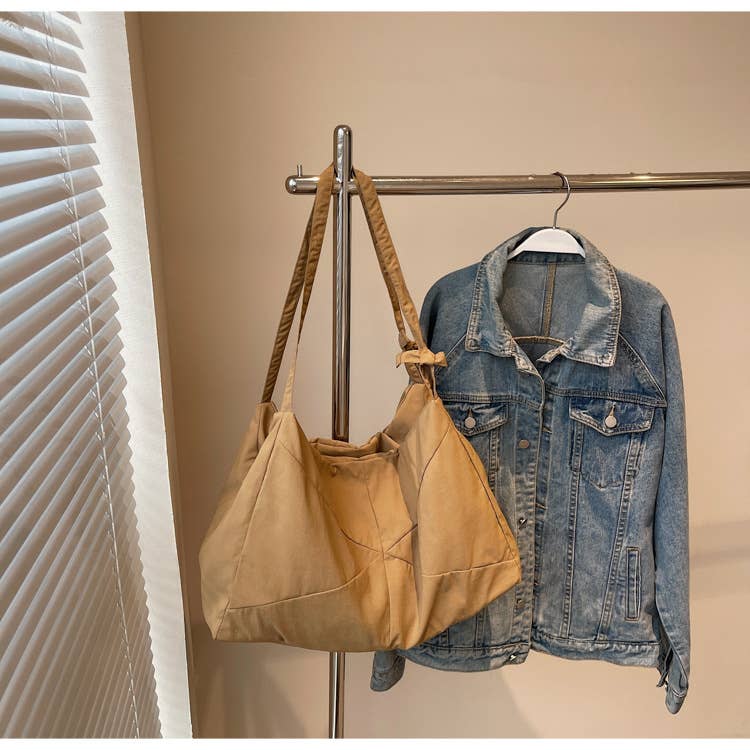 Large-capacity trendy casual single-shoulder bag