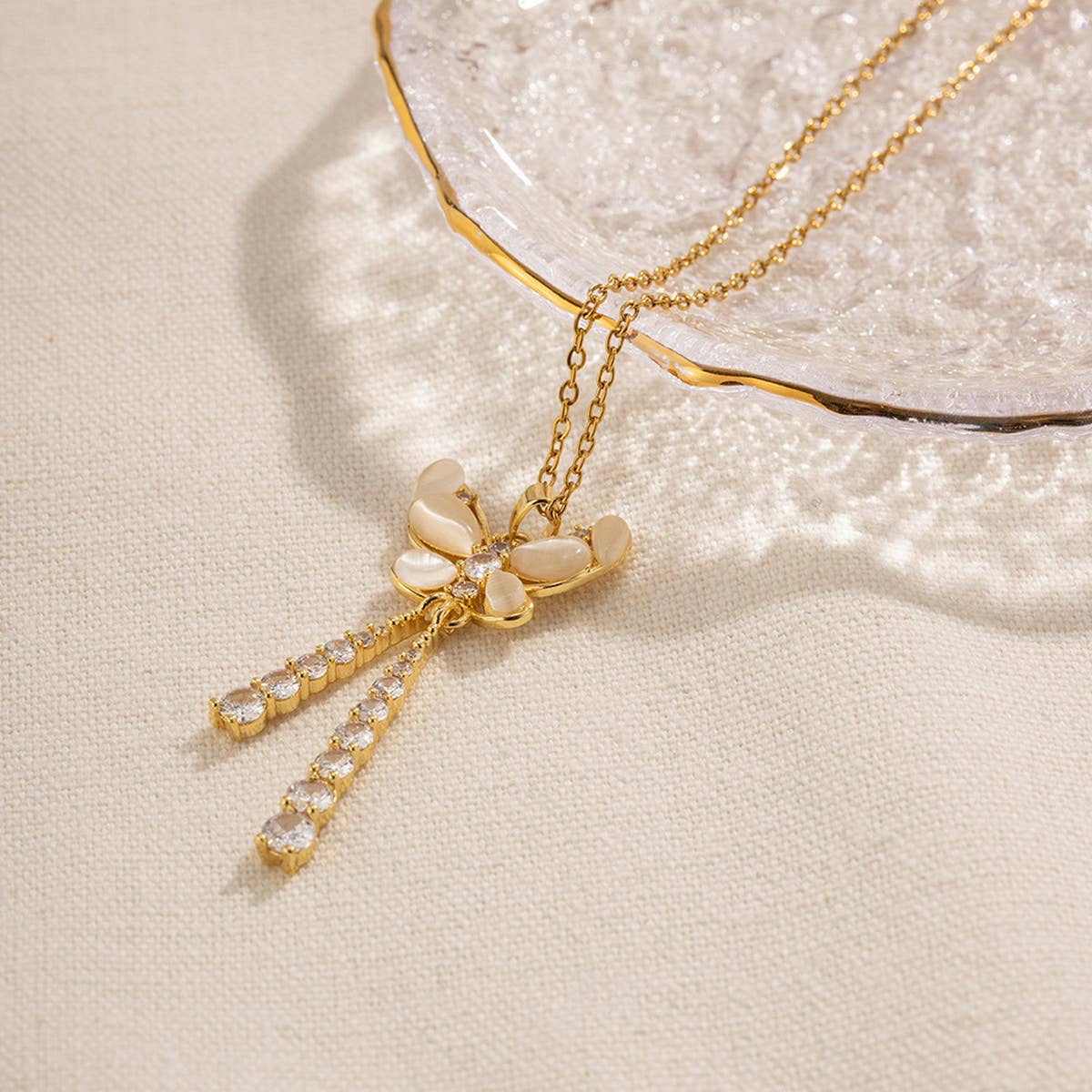 LILY OF THE VALLEY TASSEL BUTTERFLY NECKLACE_CWAHA0919