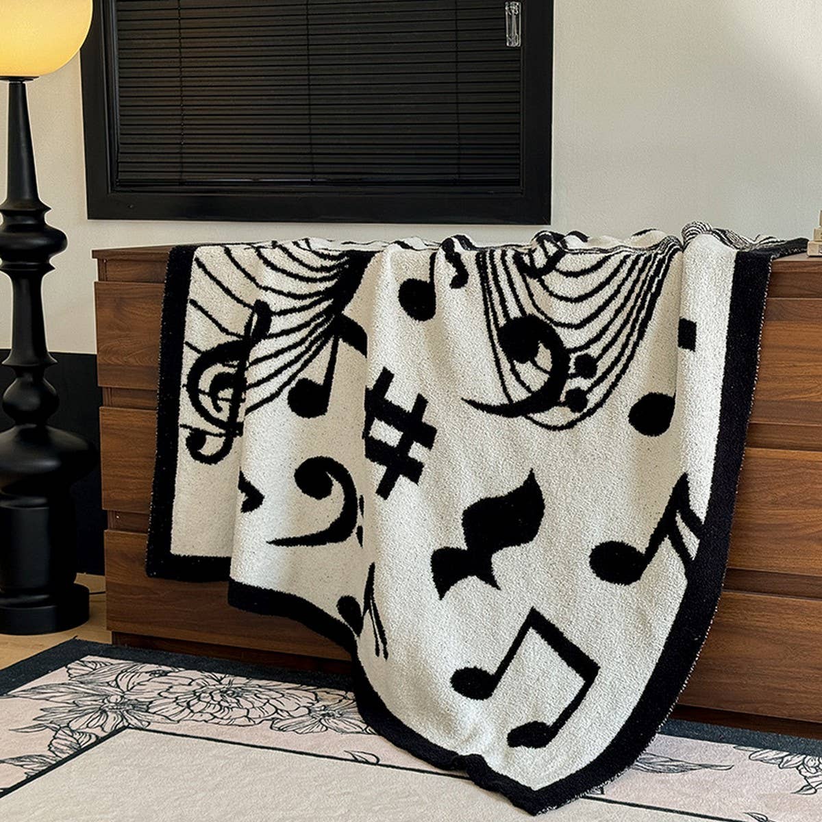 MUSICAL NOTE TWO-COLOR KNITTED WARM THROW BLANKET