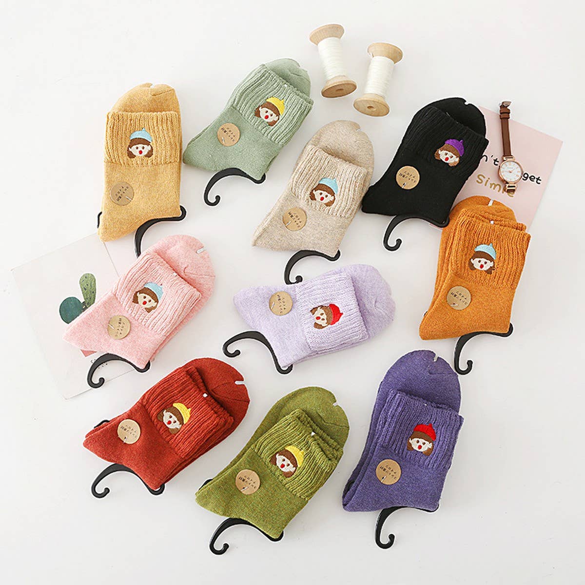 AUTUMN AND WINTER EMBROIDERED TERRY SOCKS_CWMS0990