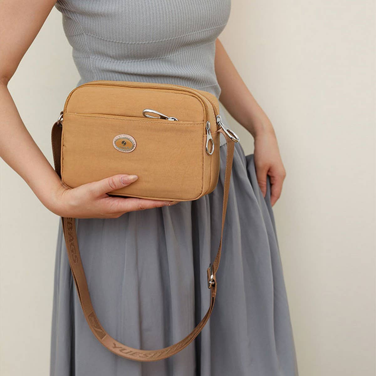 LARGE CAPACITY SIMPLE SHOULDER MESSENGER BAG_CWASC1762