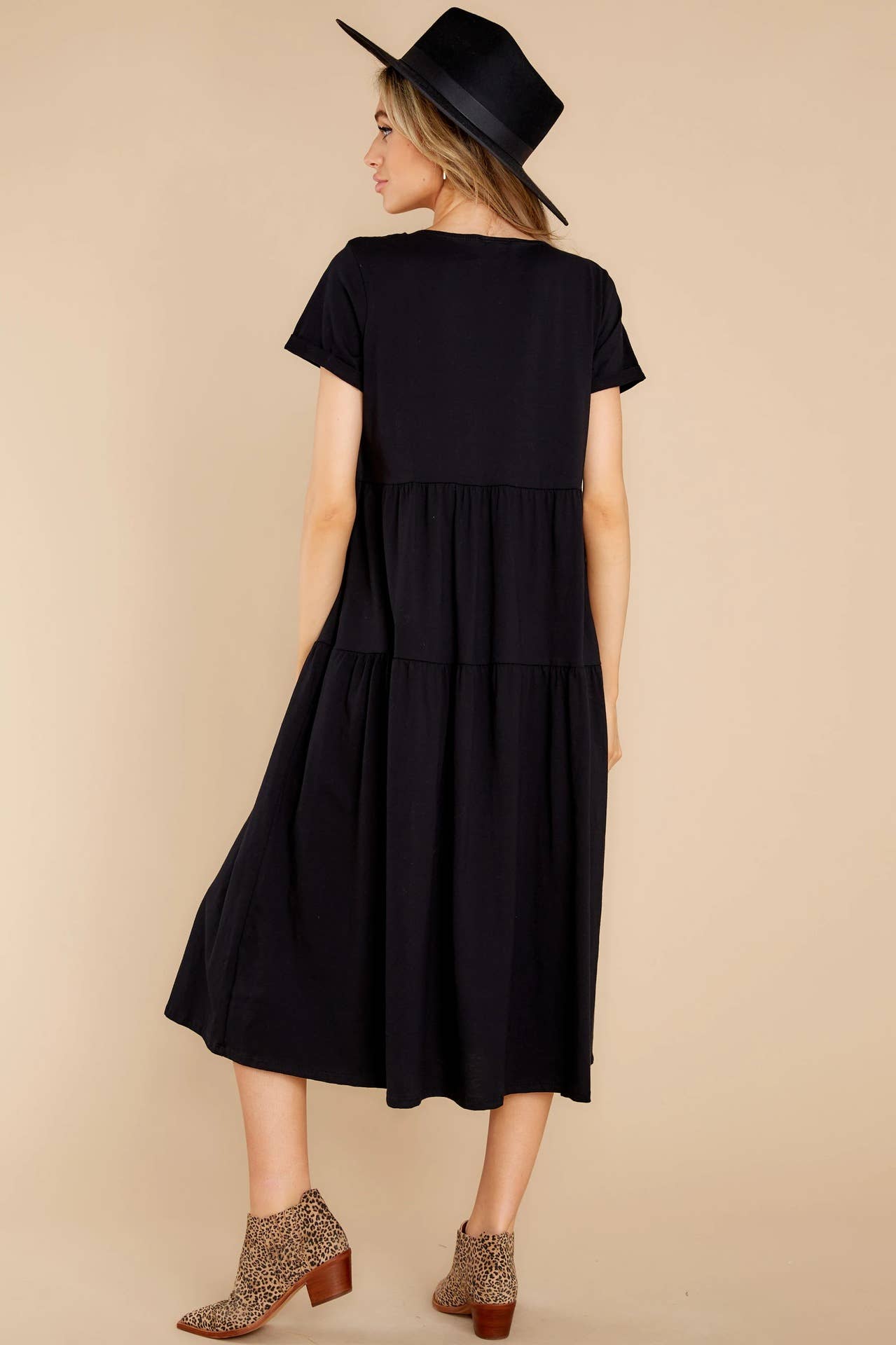 V-neck single-breasted pleated loose long dress