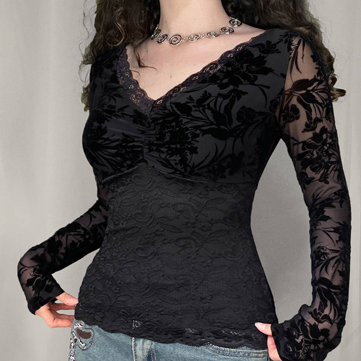 Sexy lace see-through splicing V-neck T-shirt