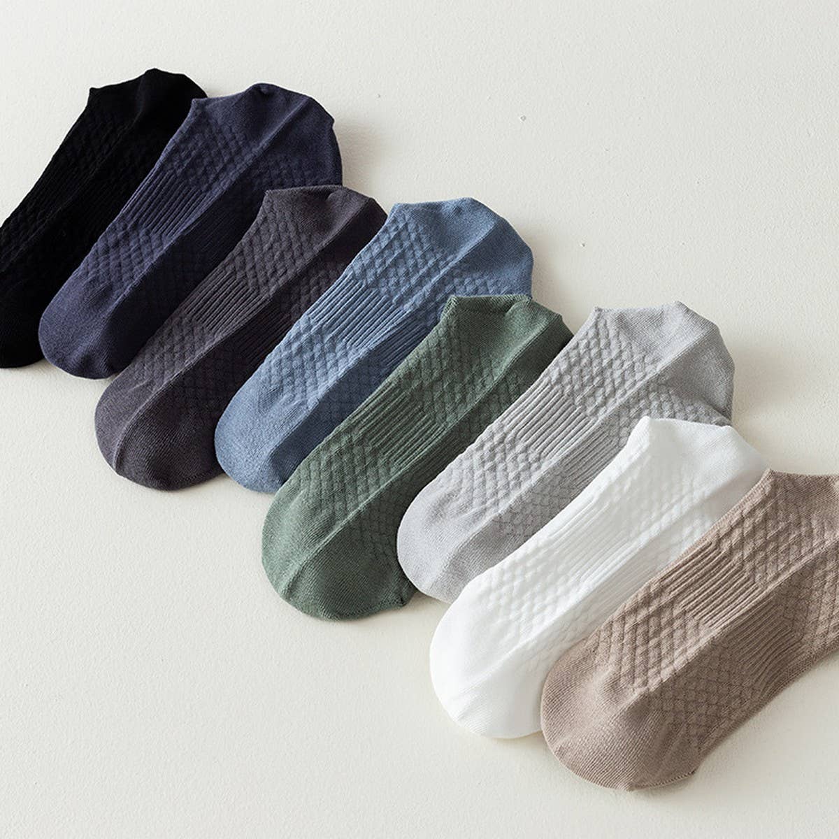 DEODORANT AND SWEAT-WICKING MEN'S SOCKS