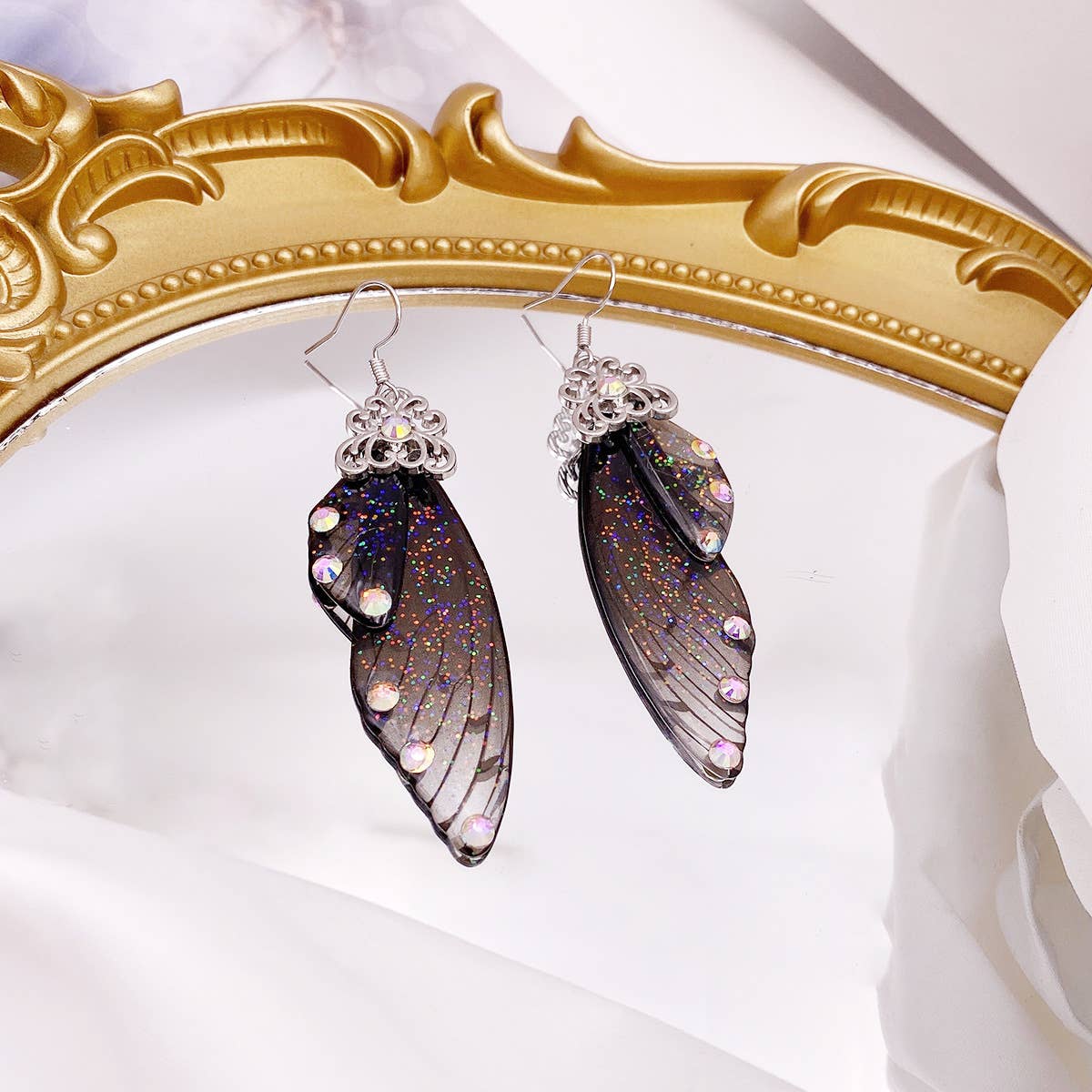 Elegant long earrings with cicada wing wings