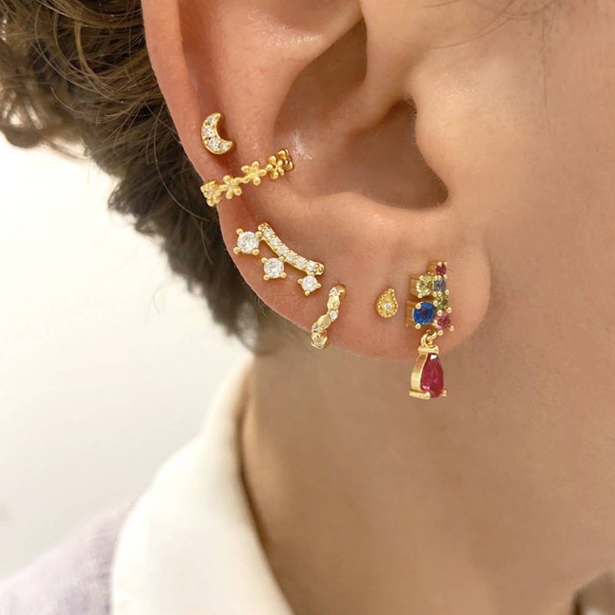 VERSATILE AND FASHIONABLE RETRO FRENCH EARRINGS