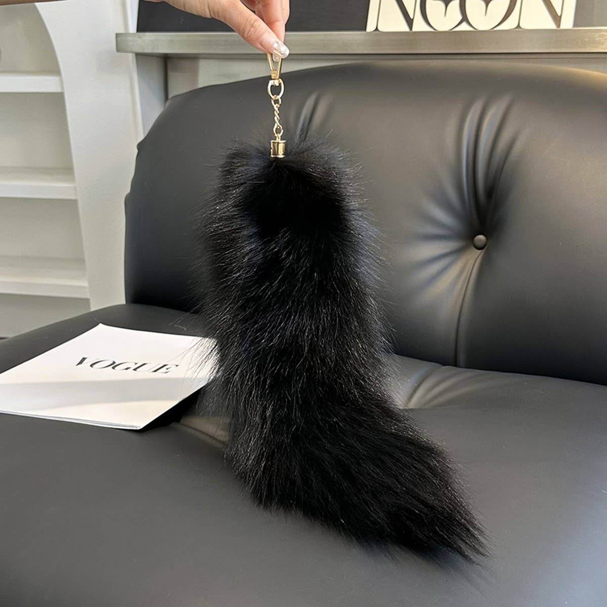 CUTE REAL FOX FUR BIG TAIL CAR KEYCHAIN PENDANT