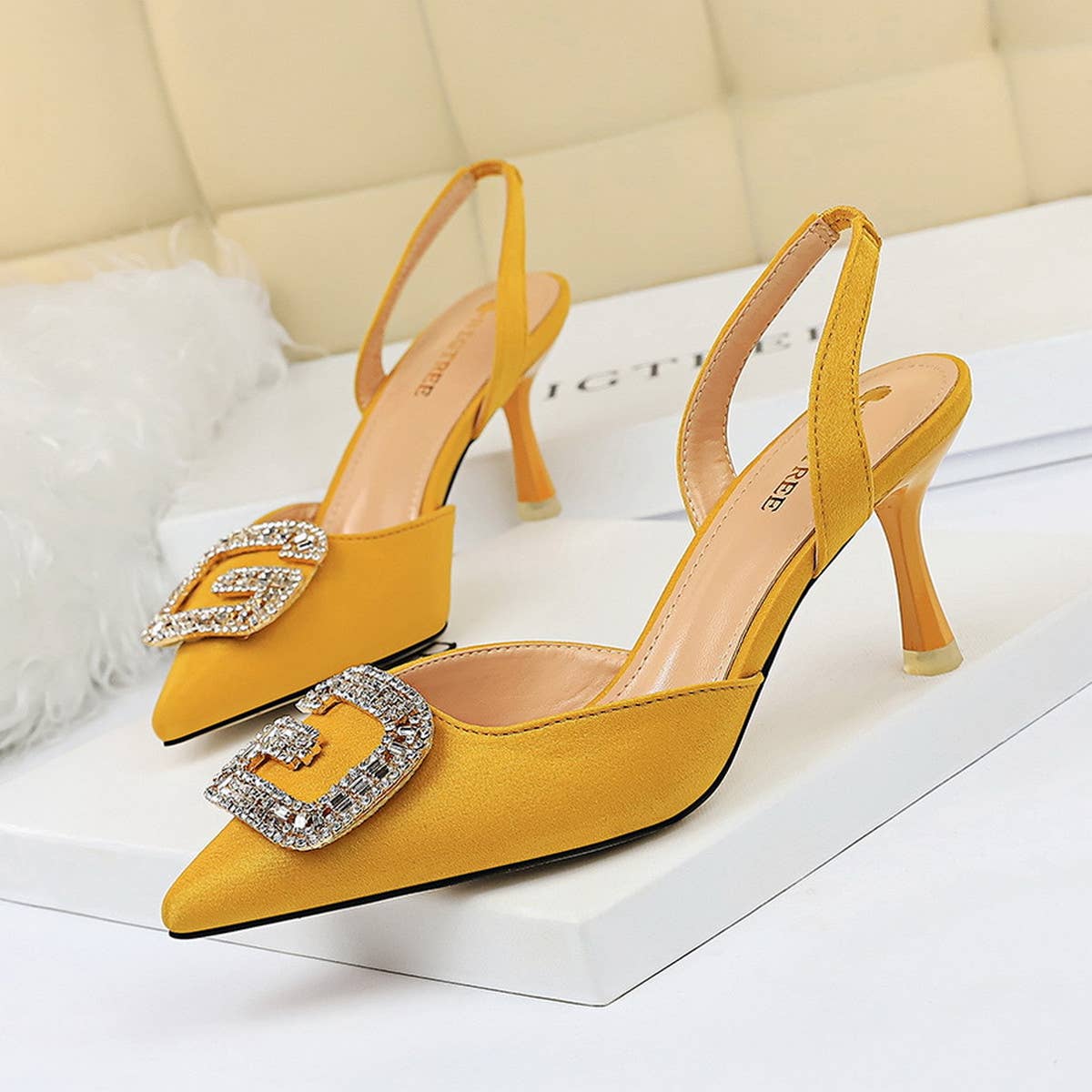 SHALLOW POINTED TOE RHINESTONE BUCKLE HIGH HEELS