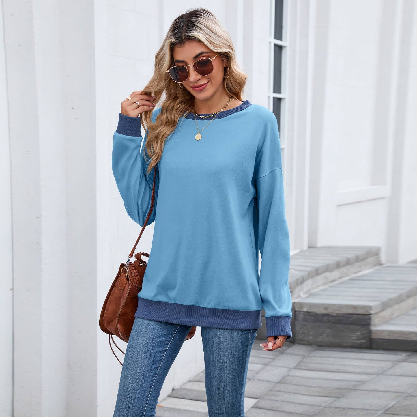 Round-neck loose color-blocked ribbed sweatshirt