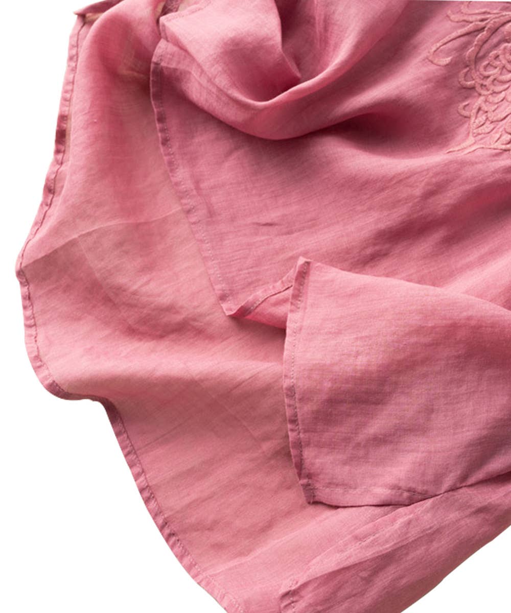 Embroidered shirt with loose design