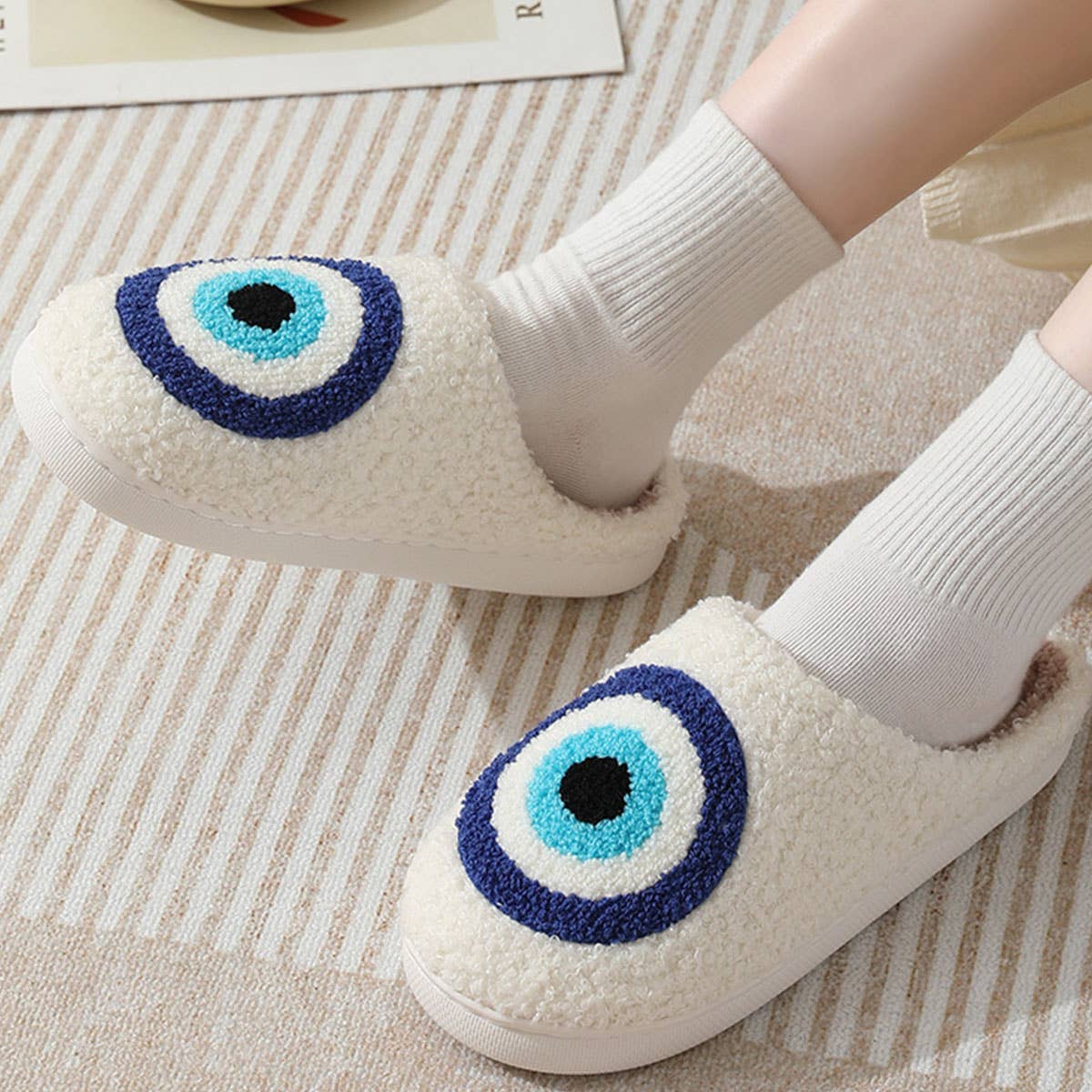 Cute Blue Eye Indoor Slippers For Fall/Winter
