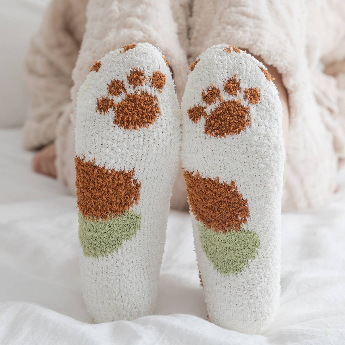 WOMEN PADDED CORAL FLEECE CAT CLAW SOCKS
