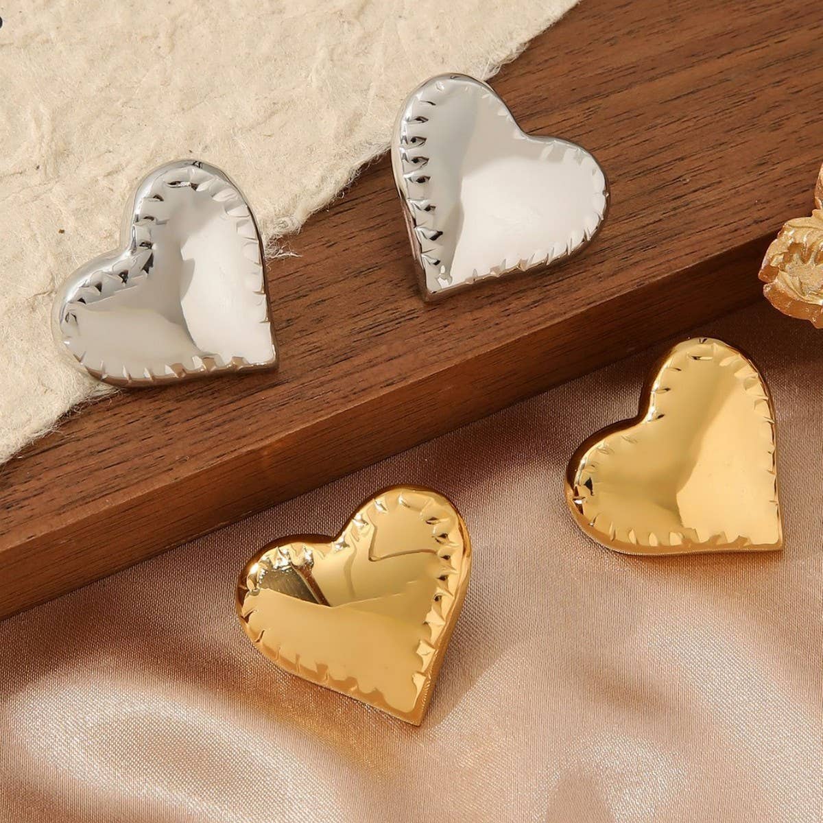 GOLDEN HEART 18K GOLD STAINLESS STEEL EARRINGS