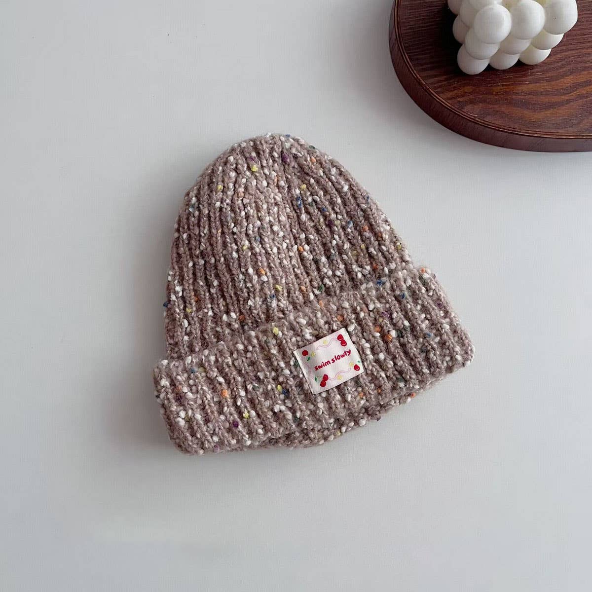 CHILDREN'S STYLISH CURLED WHITE LABEL KNITTED HAT_CWAH2935