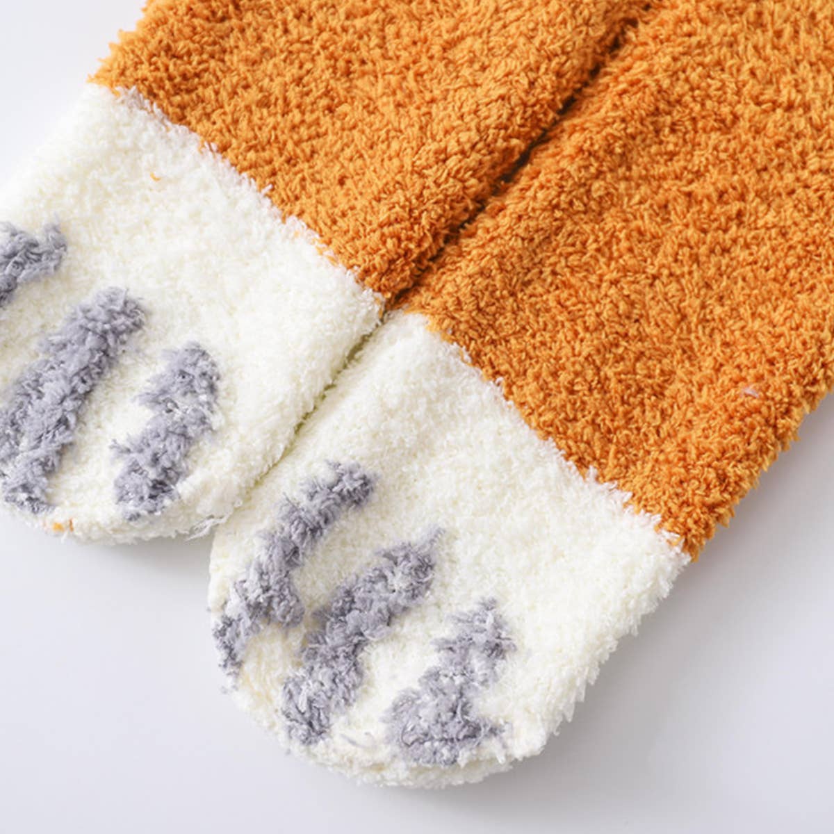 WOMEN HOME PADDED WARM CORAL VELVET SOCKS