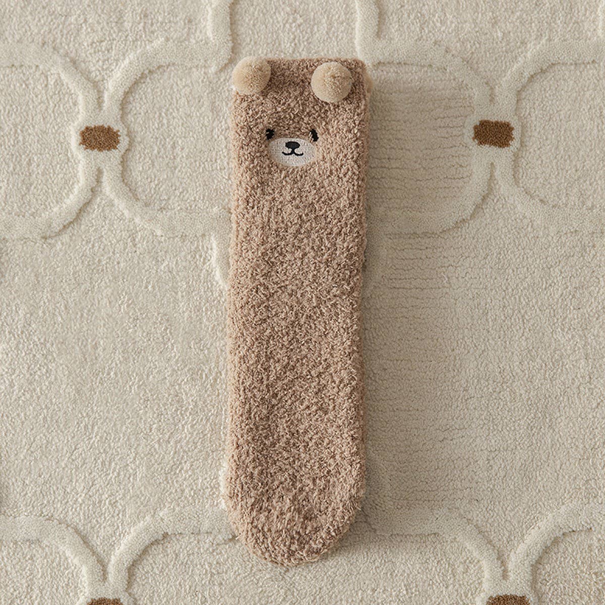 EMBROIDERED CARTOON BEAR LINT-FREE SOCKS