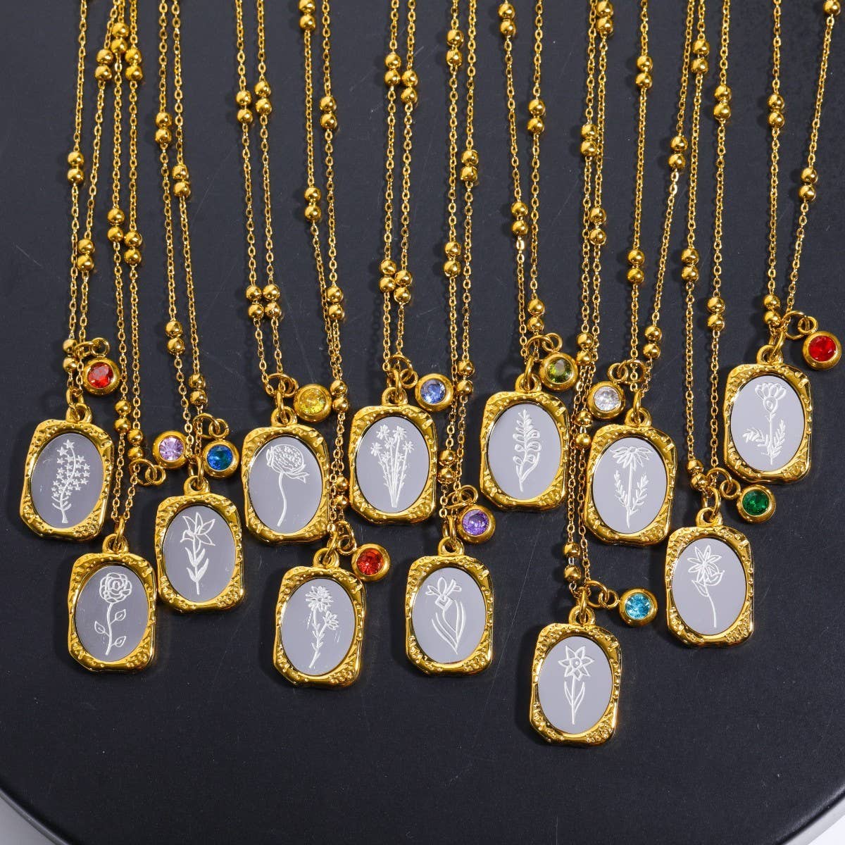 VINTAGE MAGIC MIRROR ROSE DECEMBER NECKLACE