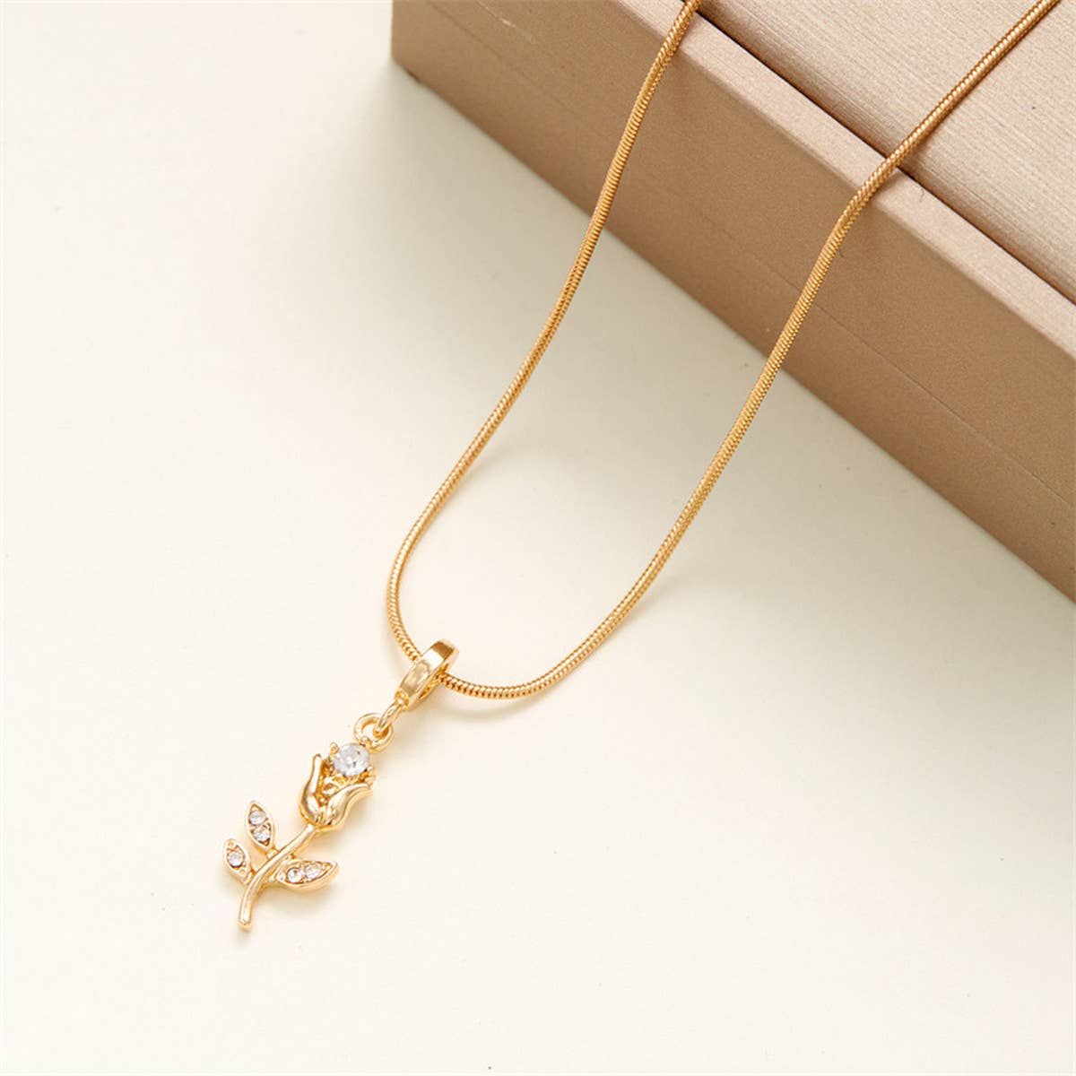 TULIP DIAMOND 3D FLOWER NECKLACE
