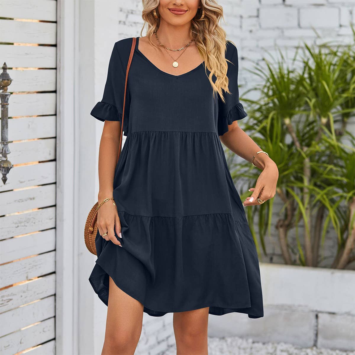 V-neck doll outfit three-layer pleated dress