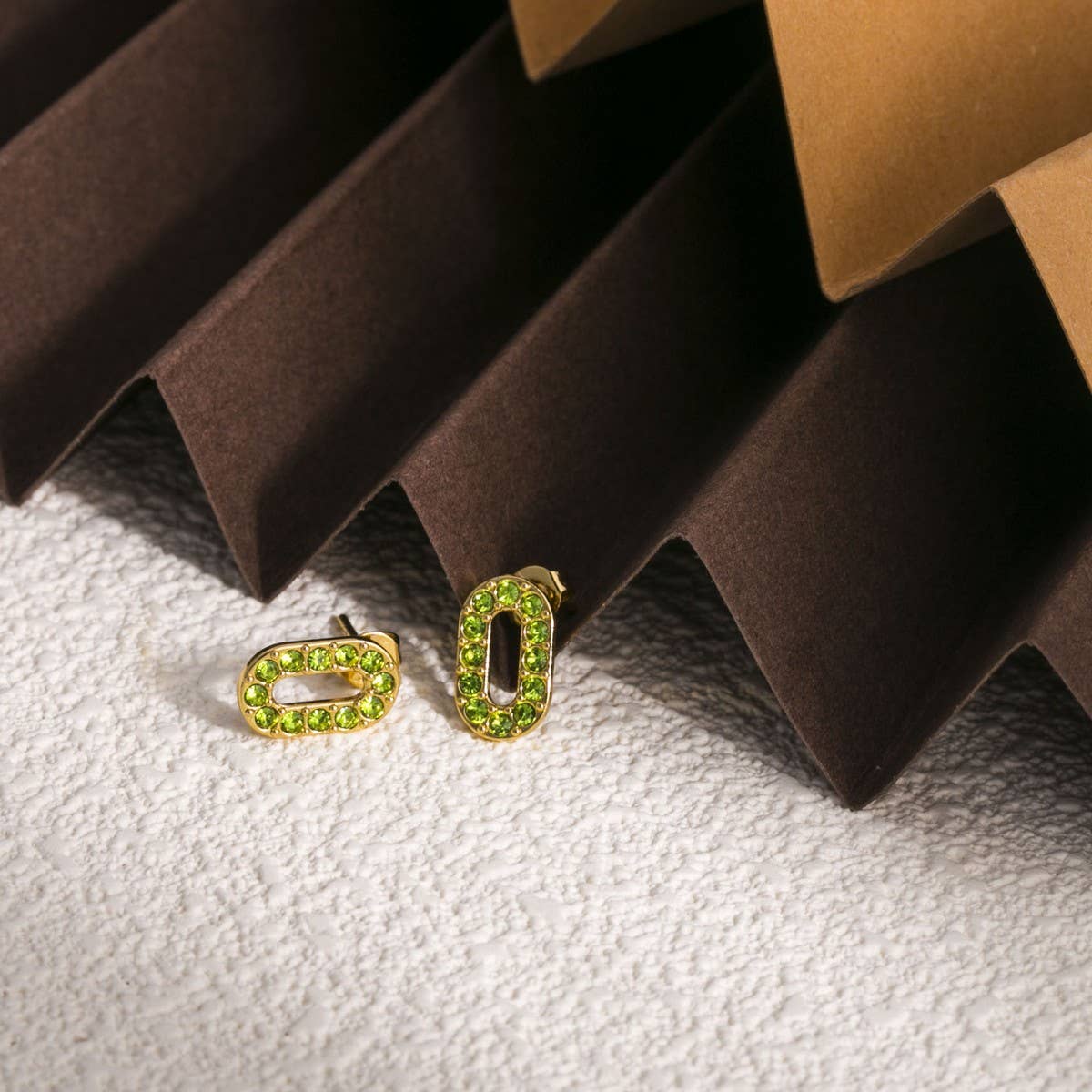 OVAL DIAMOND TITANIUM STEEL EARRINGS_CWMM3669