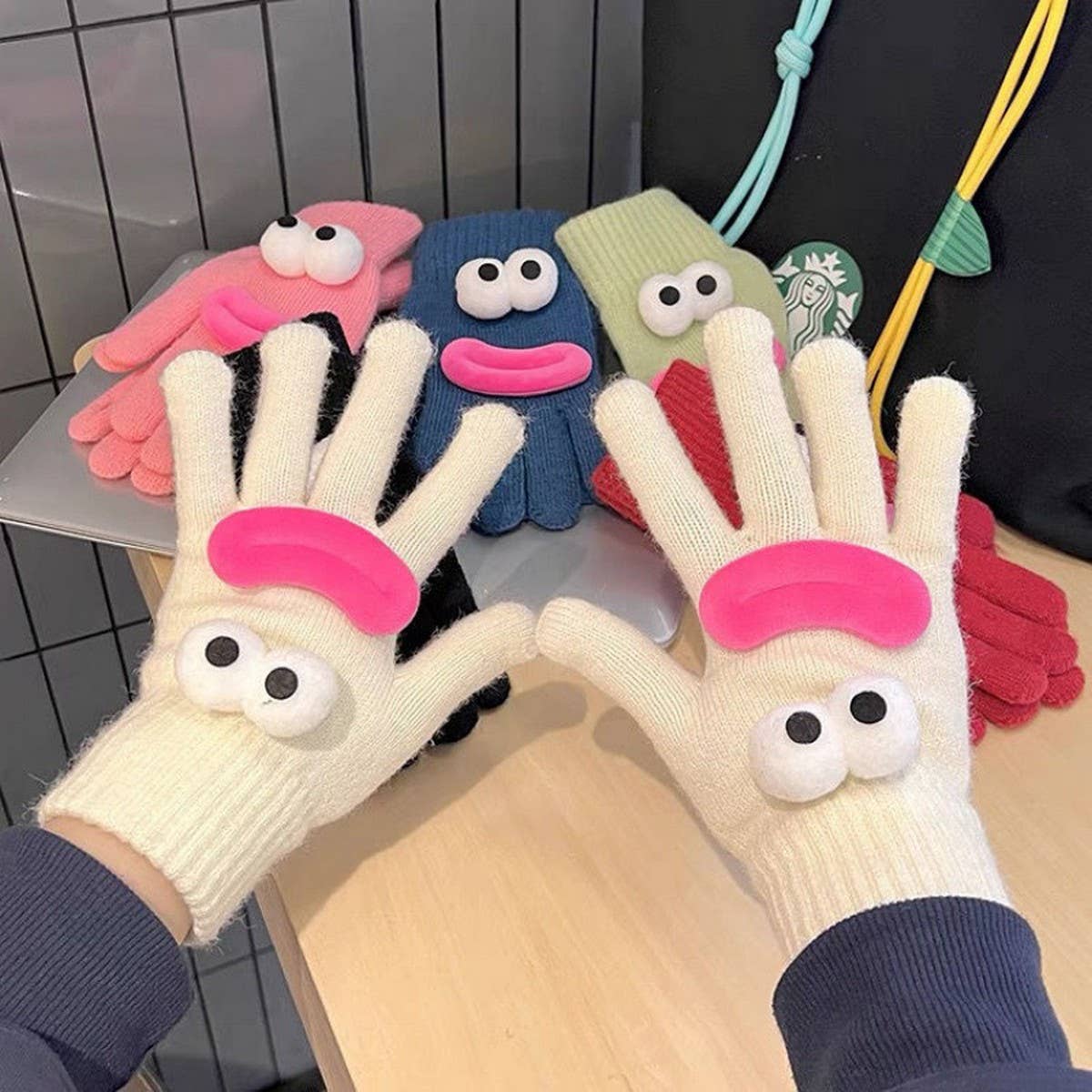 CARTOON KNITTED COLD-PROOF TOUCH-SCREEN GLOVES_CWAG0179