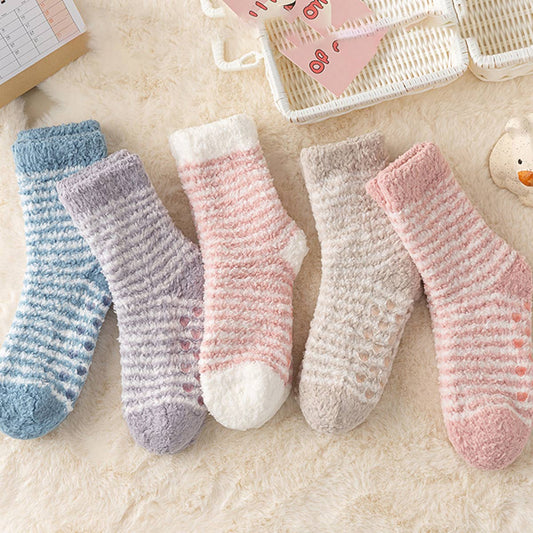 WARM RUBBER NON-SLIP MID-CALF SOCKS