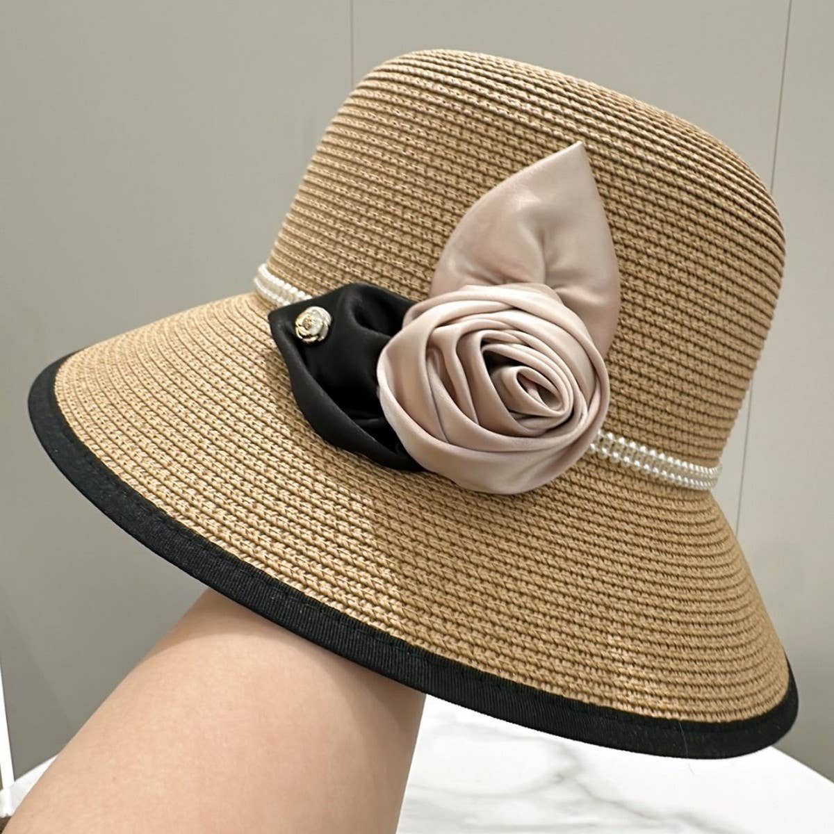 Vintage Elegant Pearl Camellia Straw Hat_CWAH3593