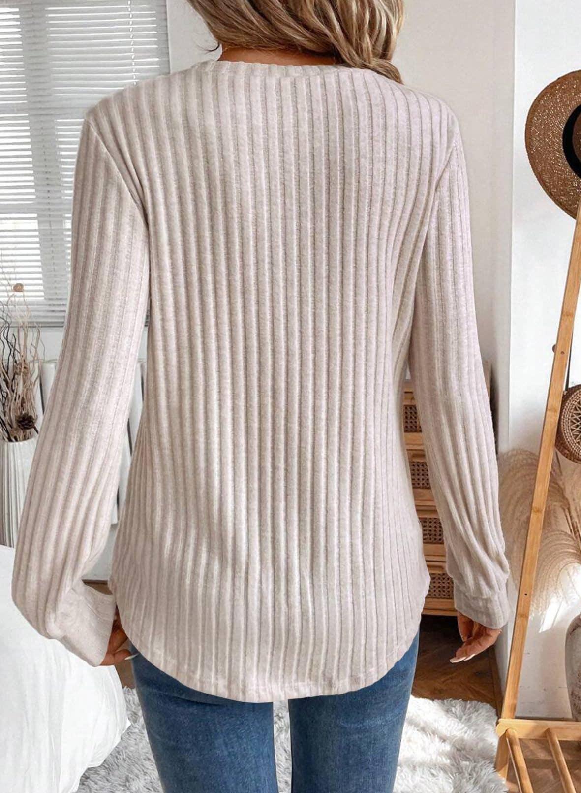 V-neck sharpened pit strip long sleeve T-shirt