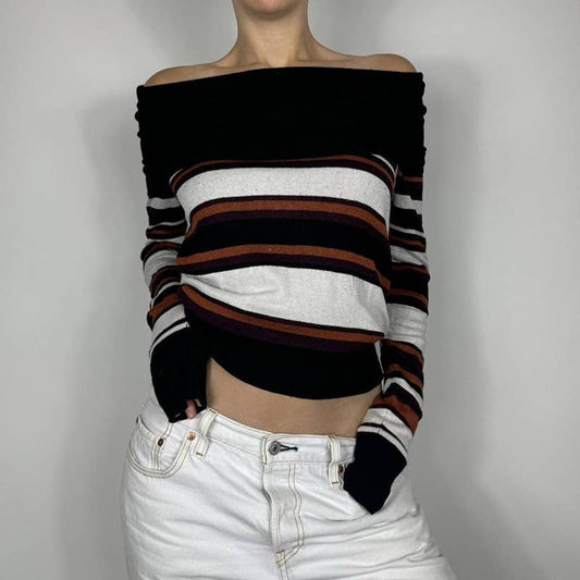 SLOUCHY STRIPED SWEATER IN CONTRASTING COLORS