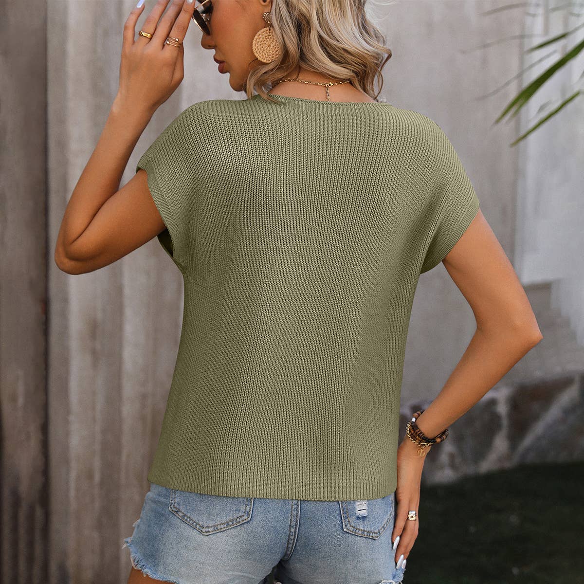 Simple fashion loose solid color crew-neck sweater