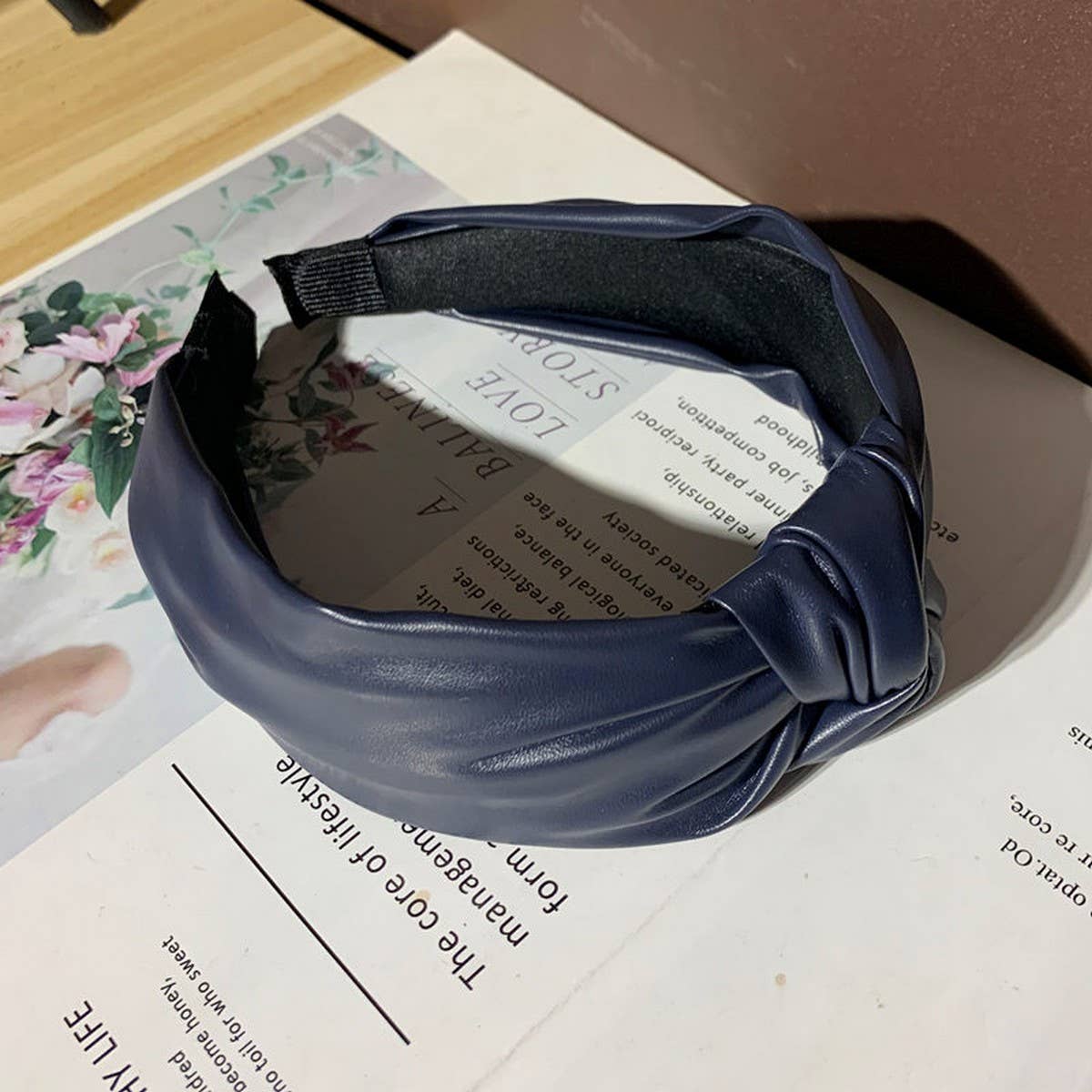 SIMPLE KNOTTED WIDE BRIM HEADBAND_CWAHA2553