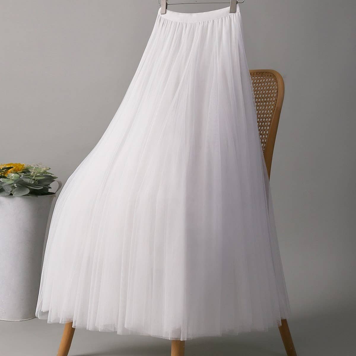 SOLID COLOR ELASTIC-WAIST MESH TULLE A-LINE SKIRT_CWBLS0372