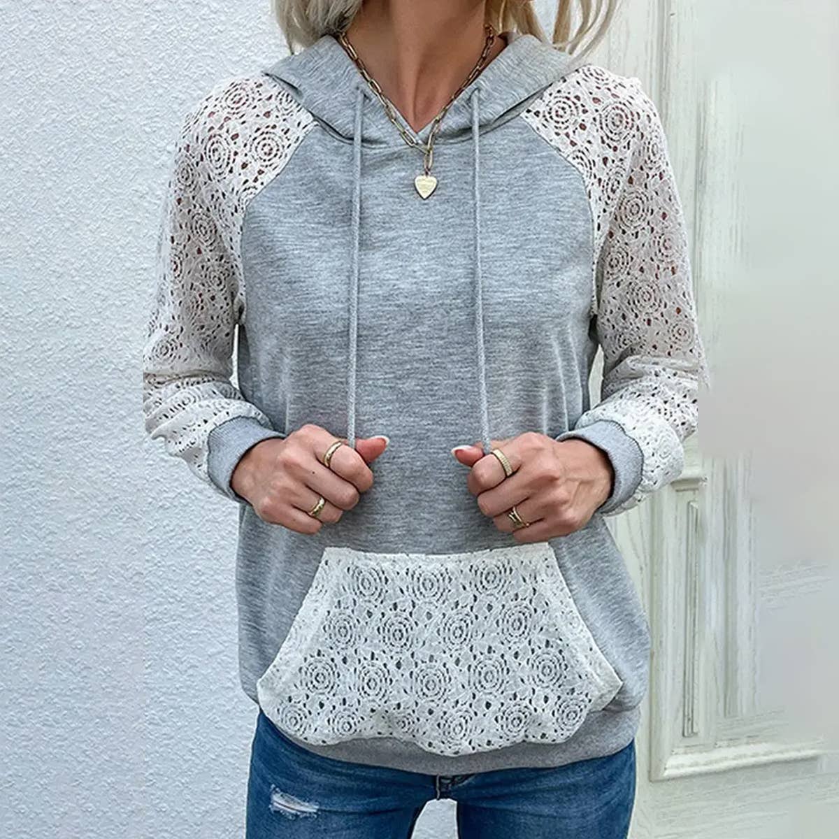 LACE PATCHWORK HOODIE_CWOHOL0501