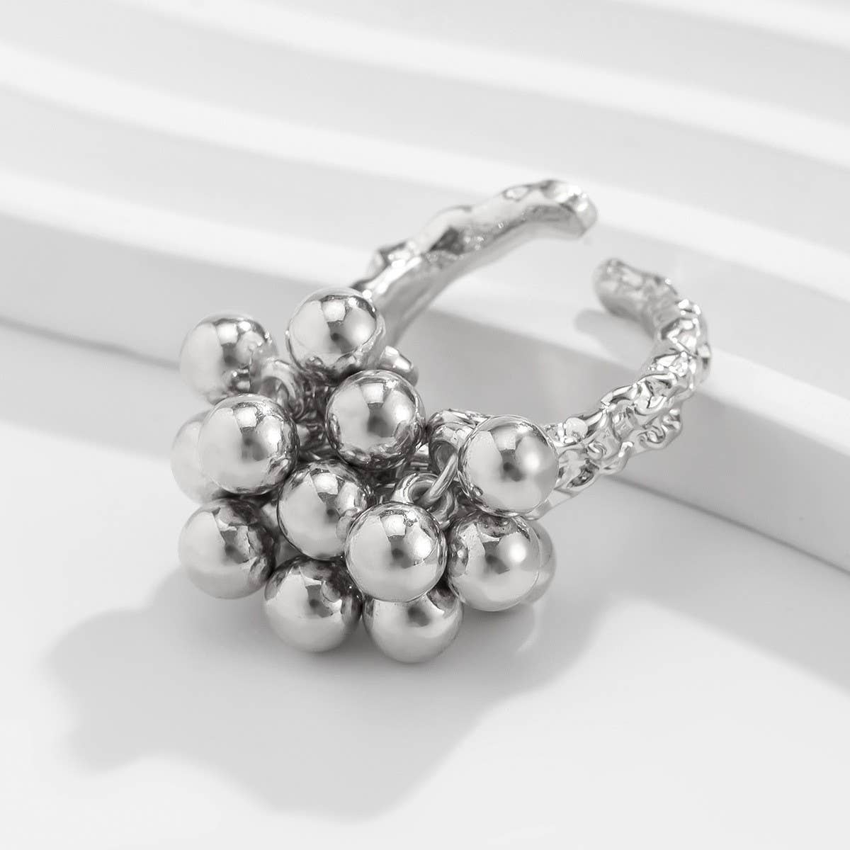 IRREGULAR GEOMETRIC ELLIPSE ALLOY WINDING RING