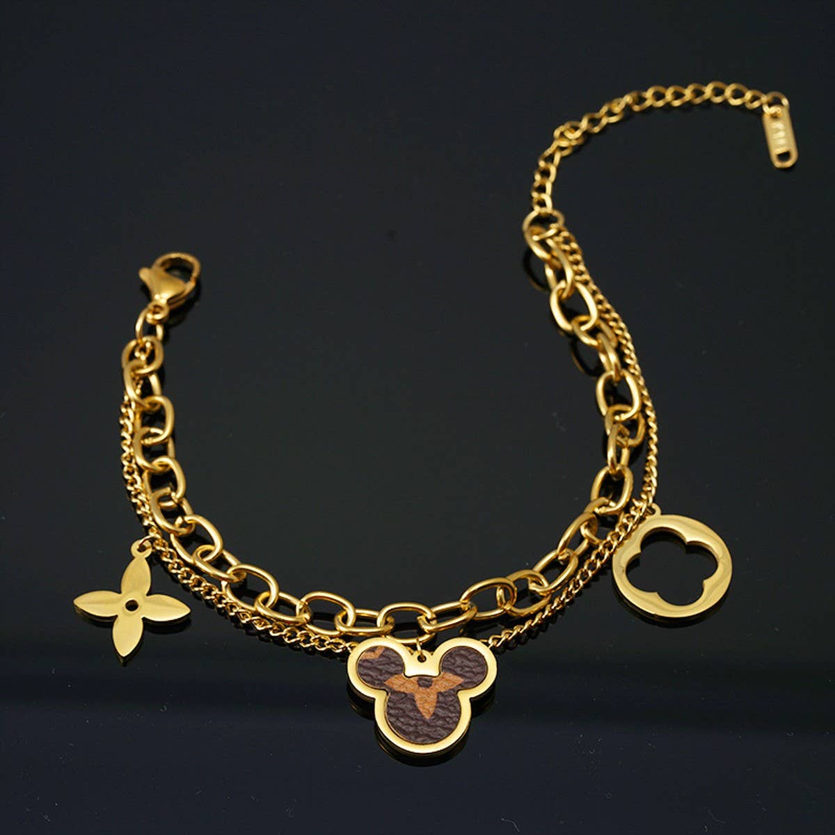CWAJE1957_Love Mickey Mouse Gold Double Chain Bracelet