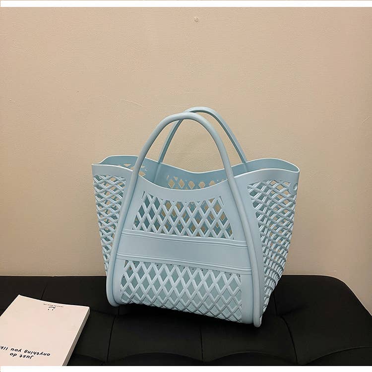 Large-capacity hand-held vegetable basket