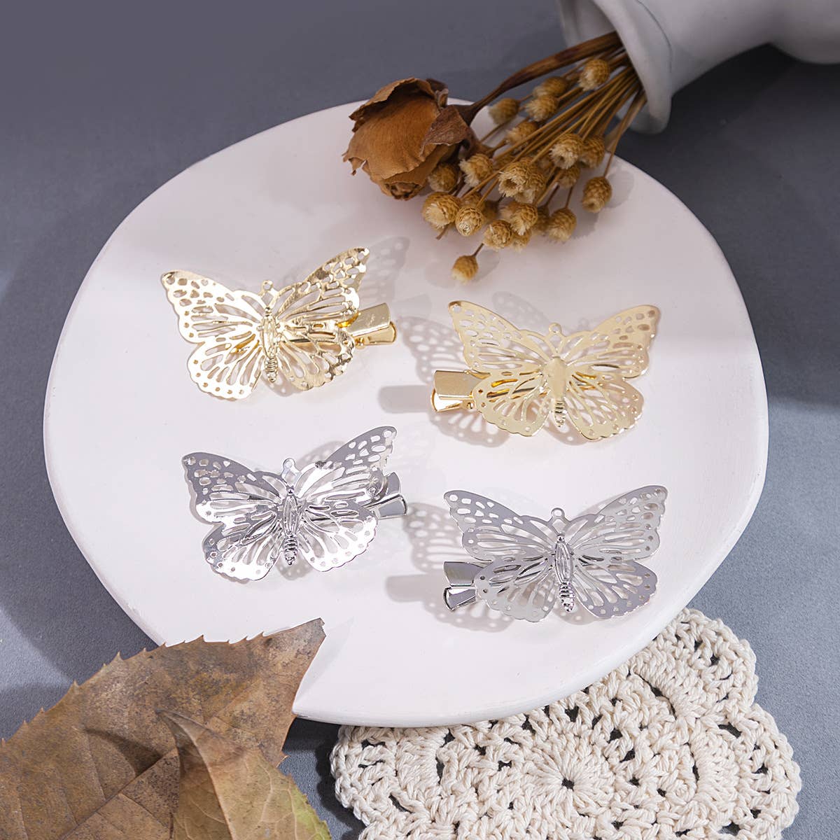 Metal solid-colored butterfly hair clips