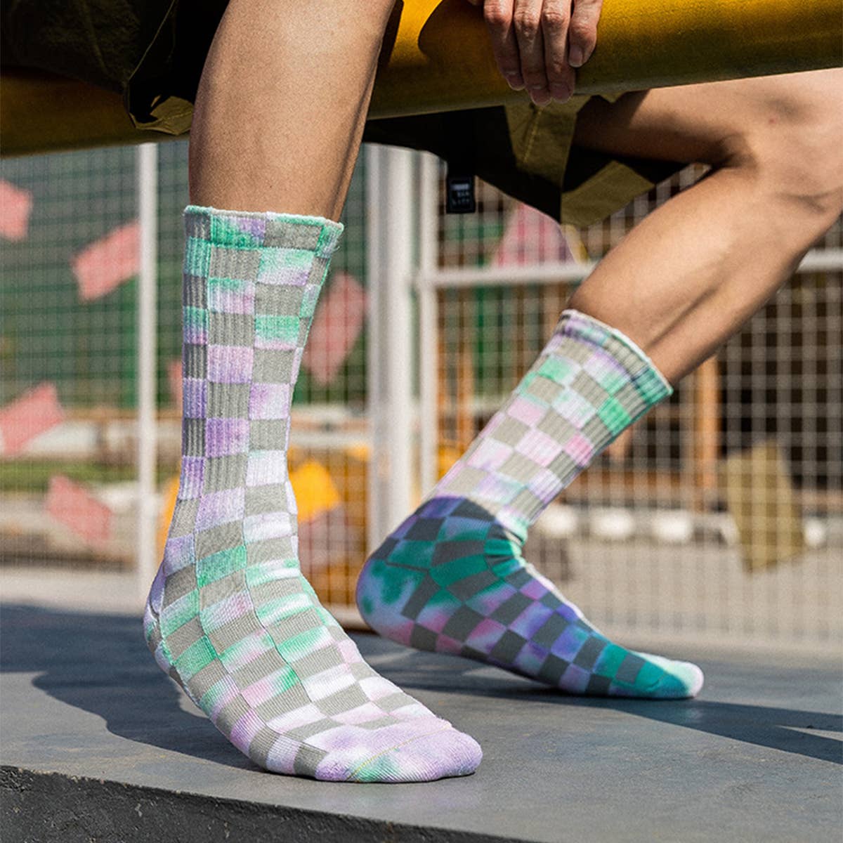 FASHION TIE-DYED CHECKERED SOCKS_CWMS0265